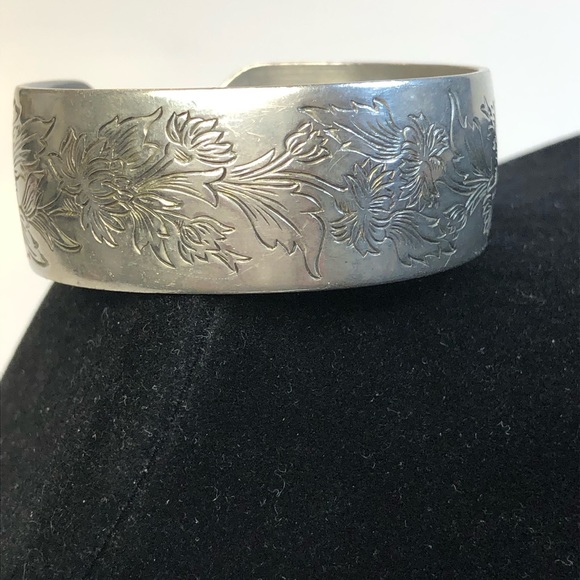 kirk steiff Jewelry - Kirk Stieff Pewter Nov Chrysanthemum Cuff Bracelet